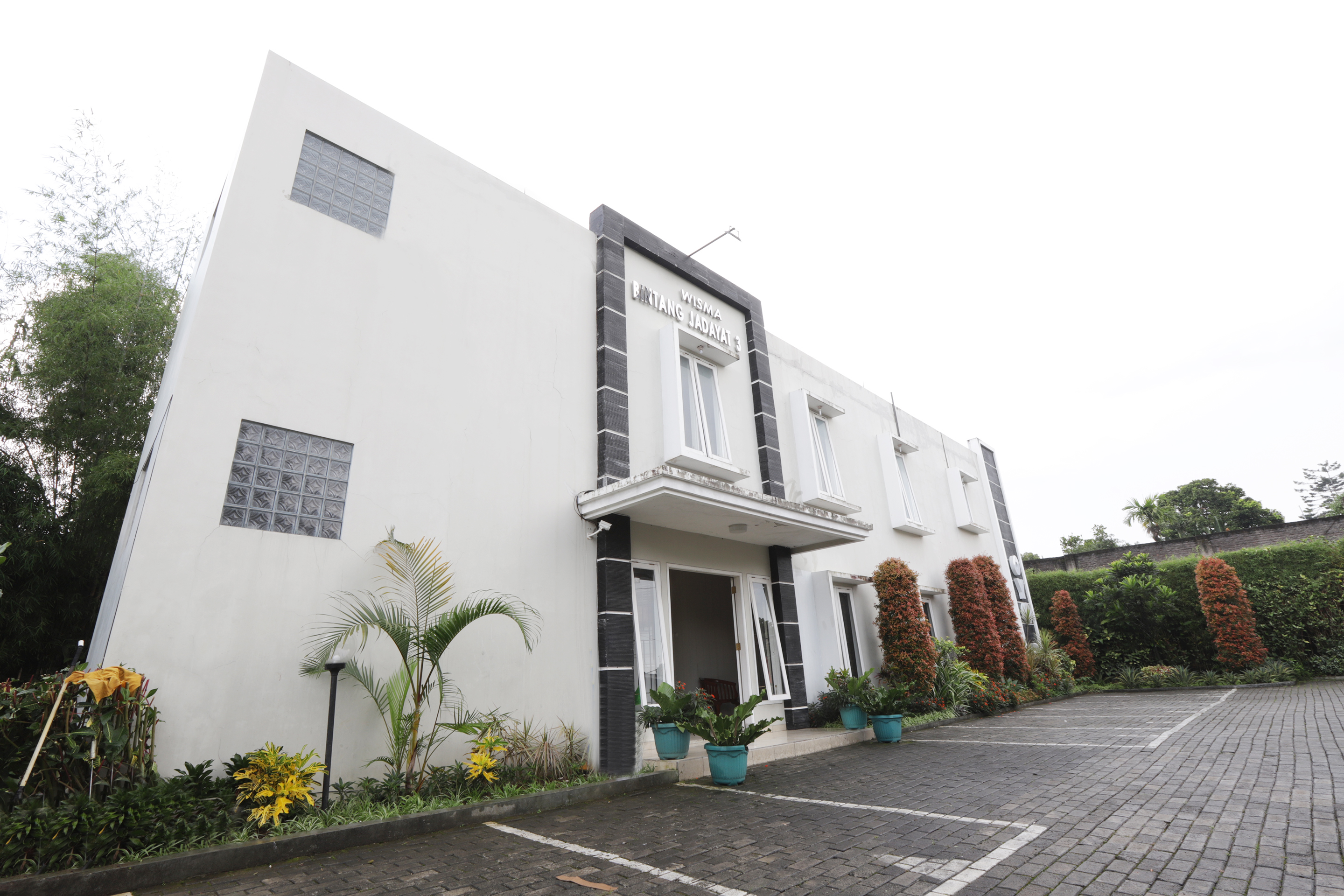 OYO 187 Bintang Jadayat 3