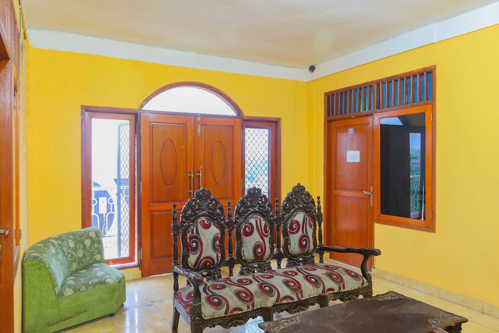 Ambassador Homestay by OYO Rooms