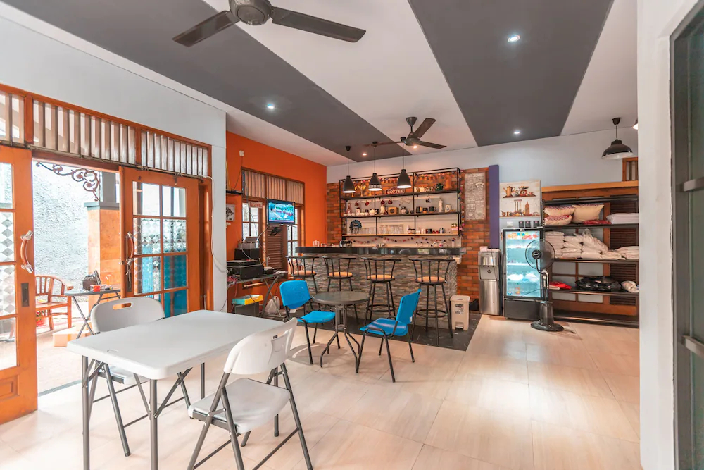 Dolfie Residence by OYO Rooms