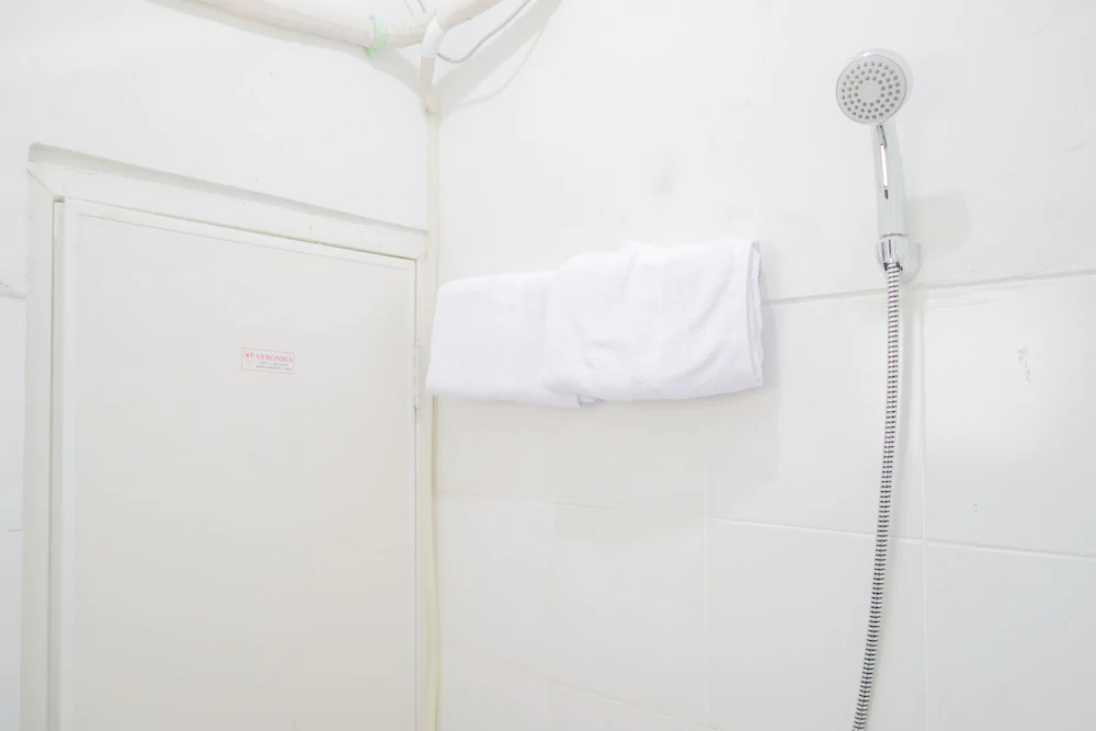 Wisma Anton Soedjarwo by OYO Rooms