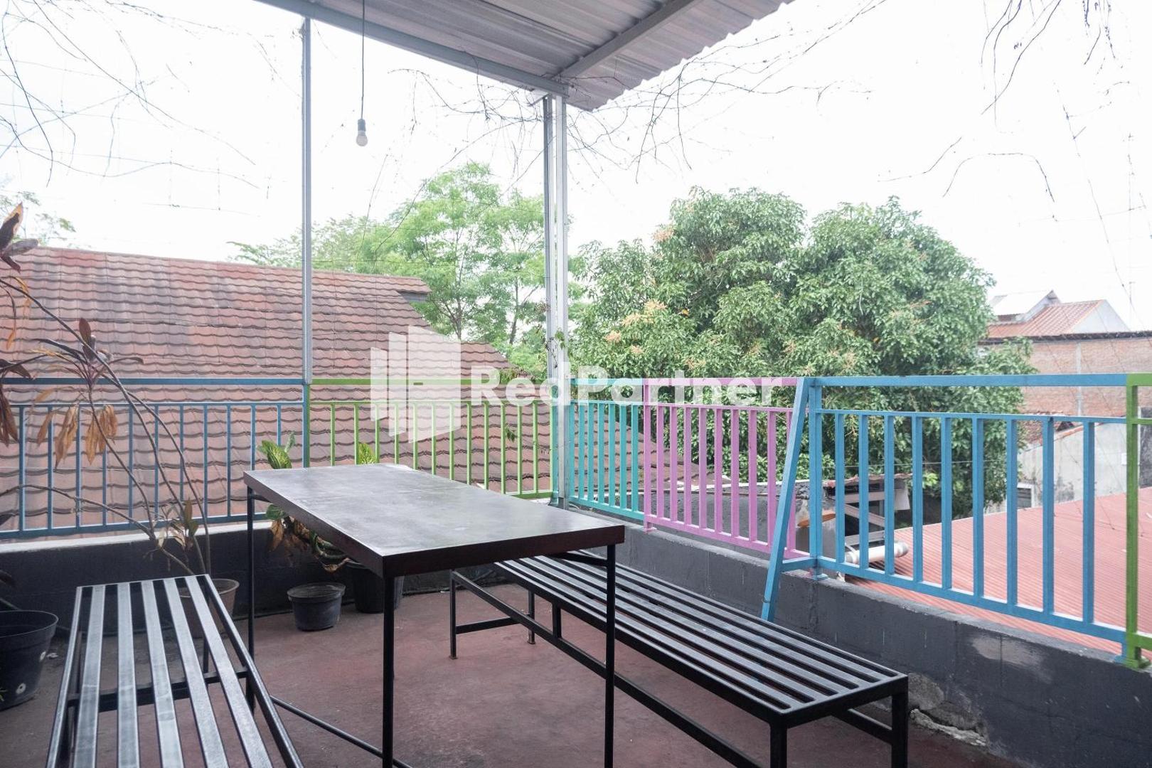 Athaya Guesthouse Syariah by OYO Rooms