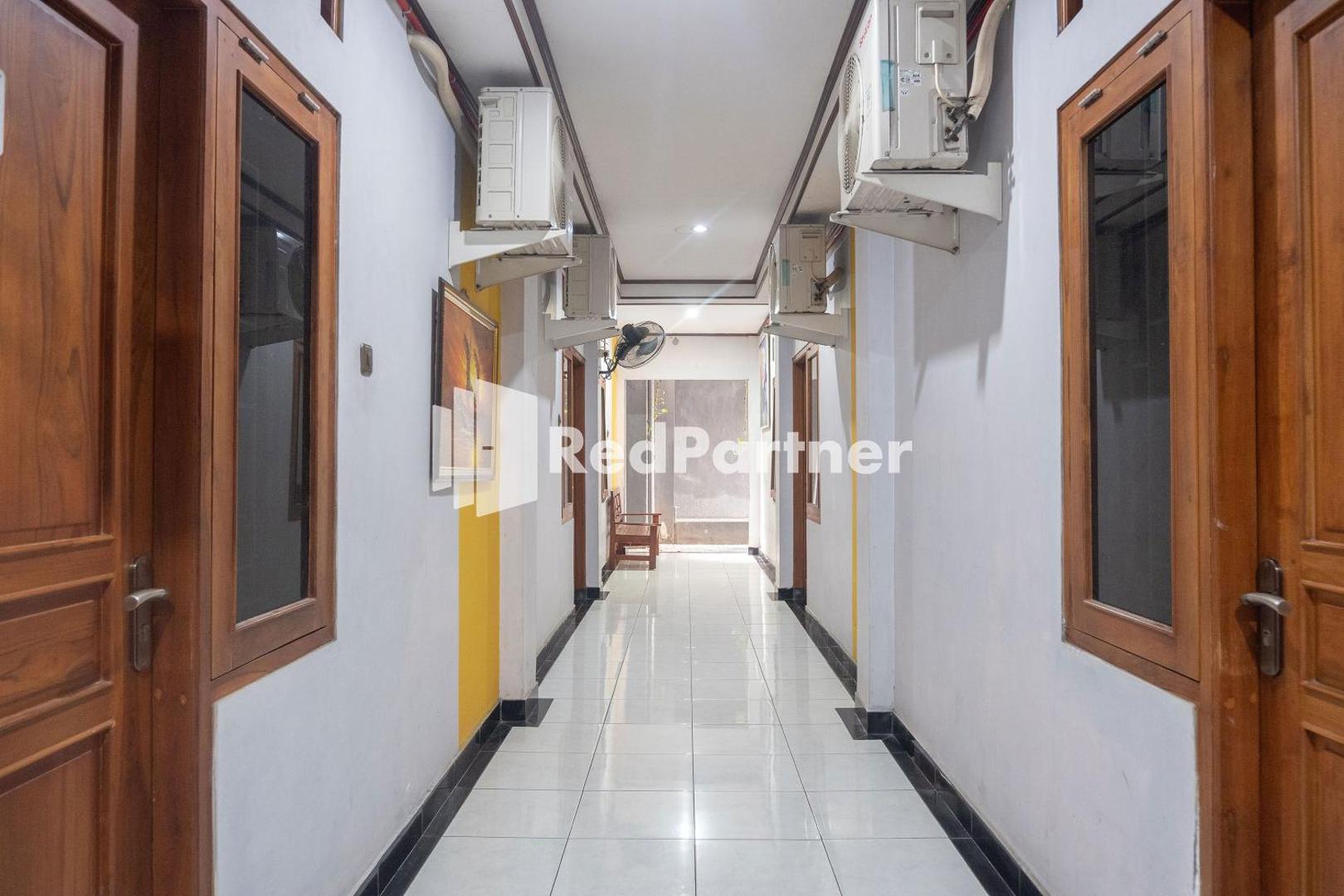 Athaya Guesthouse Syariah by OYO Rooms