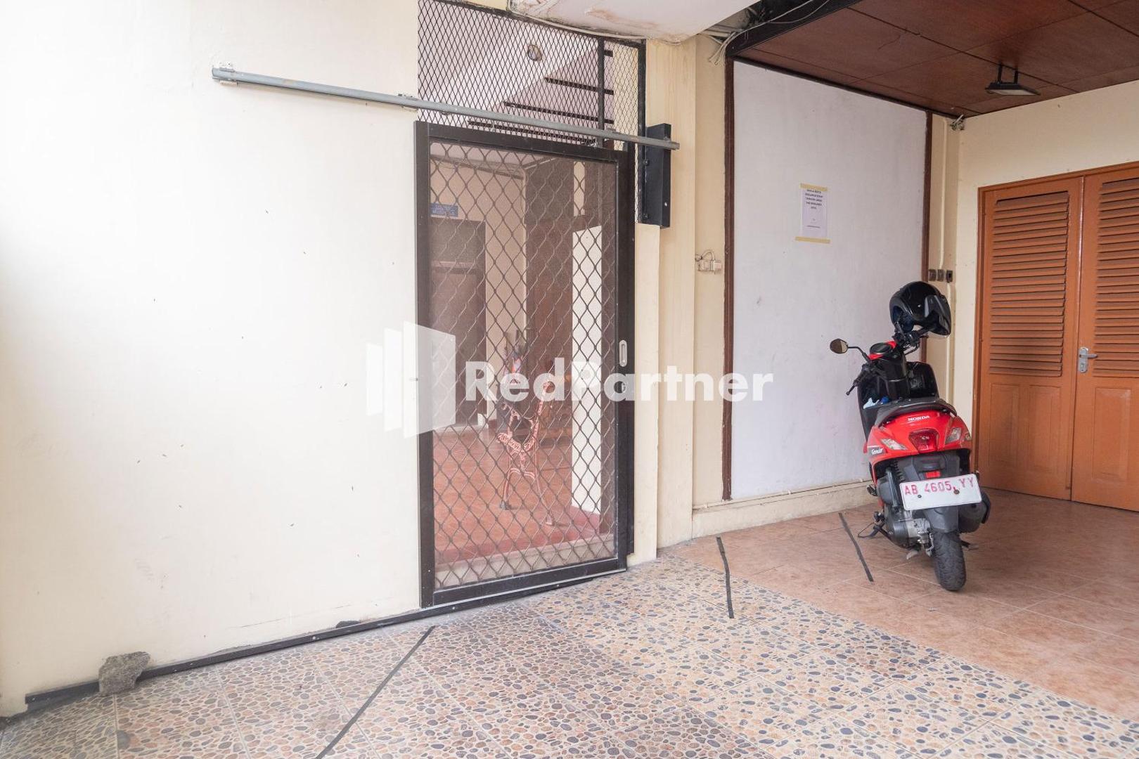 Athaya Guesthouse Syariah by OYO Rooms