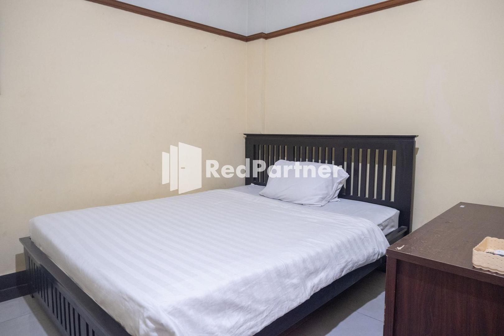 Athaya Guesthouse Syariah by OYO Rooms