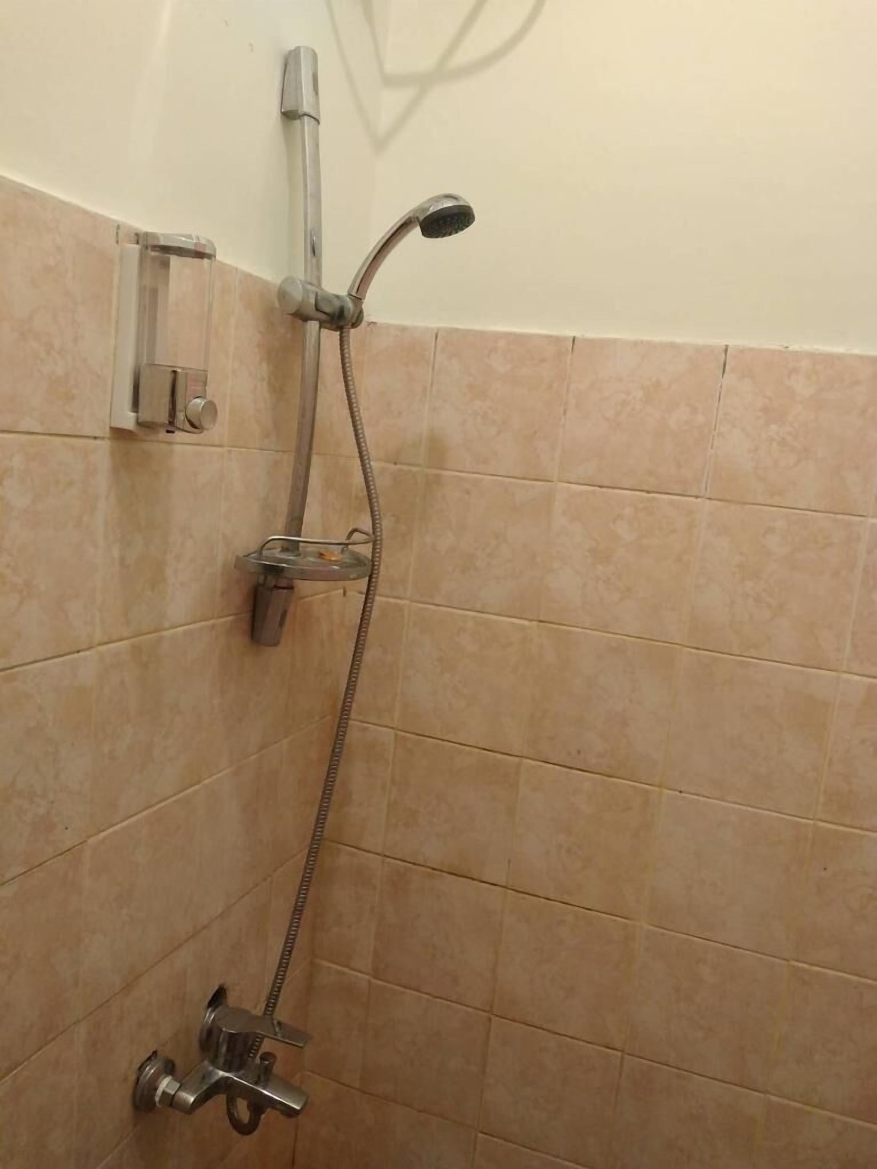 Djuragan Kamar The Basic