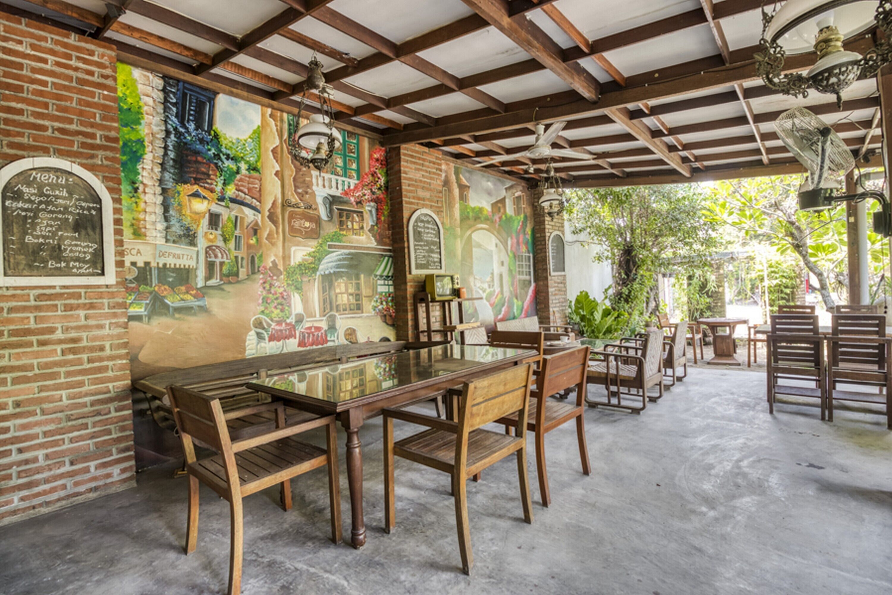 Kedai Kamboja by RedDoorz