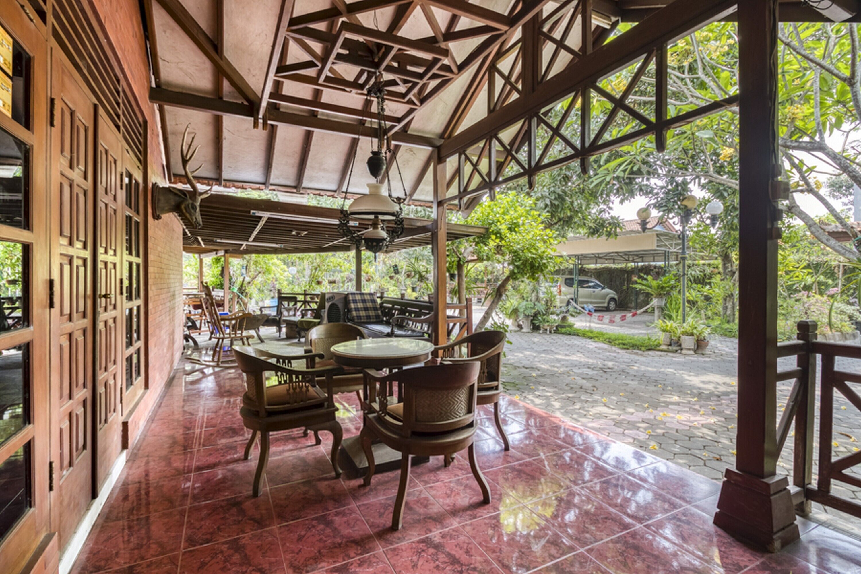 Kedai Kamboja by RedDoorz