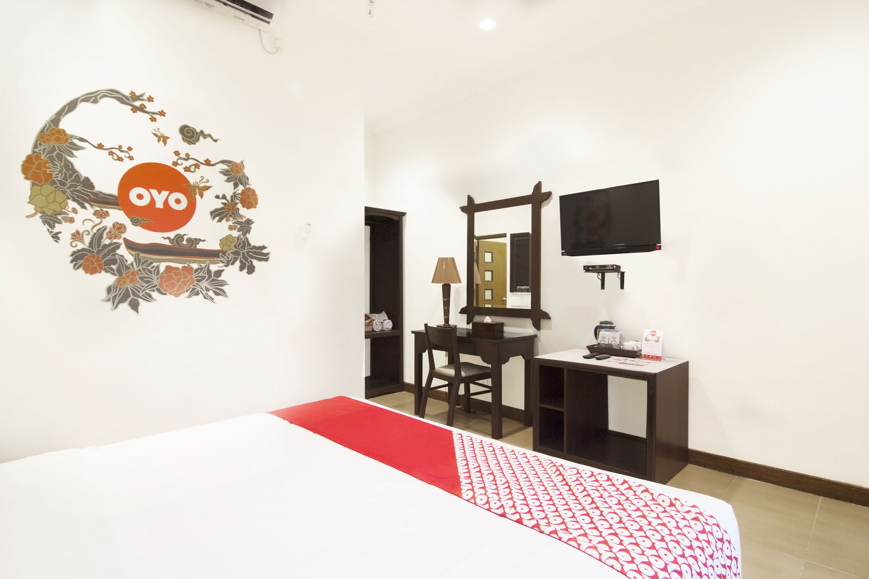 OYO 261 Sasono Putro Guest House