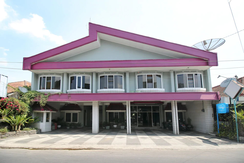 Hotel Familie Ayu by Airy Rooms