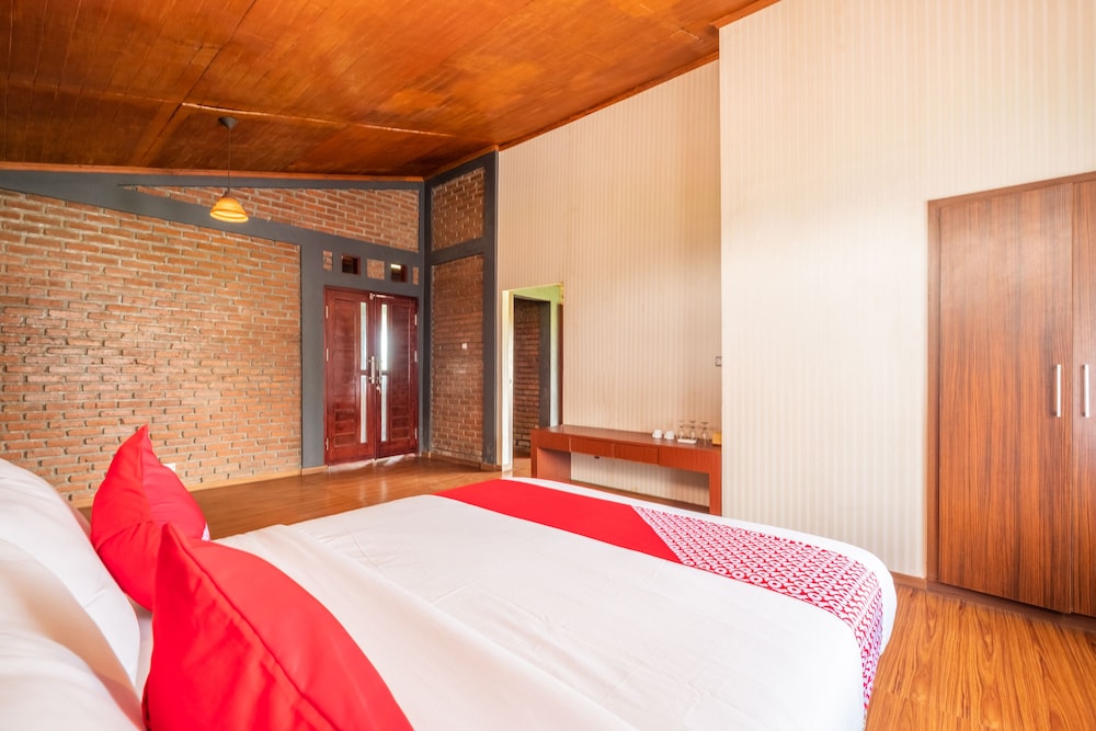 Villa Buleud by OYO Rooms