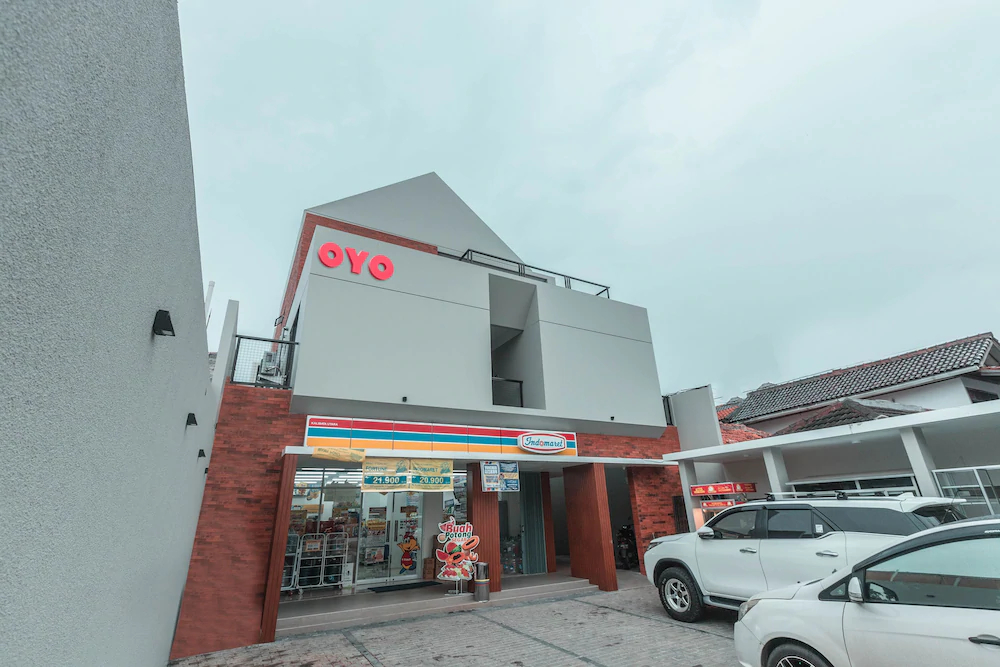 Acg House Kalibata Syariah By OYO Rooms