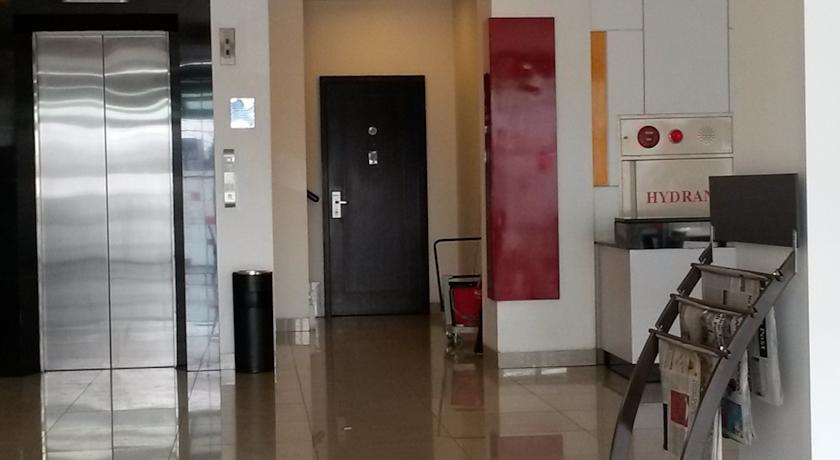 Amaris Hotel Panglima Polim 2