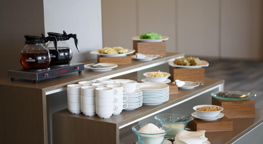 Amaris La Codefin Kemang