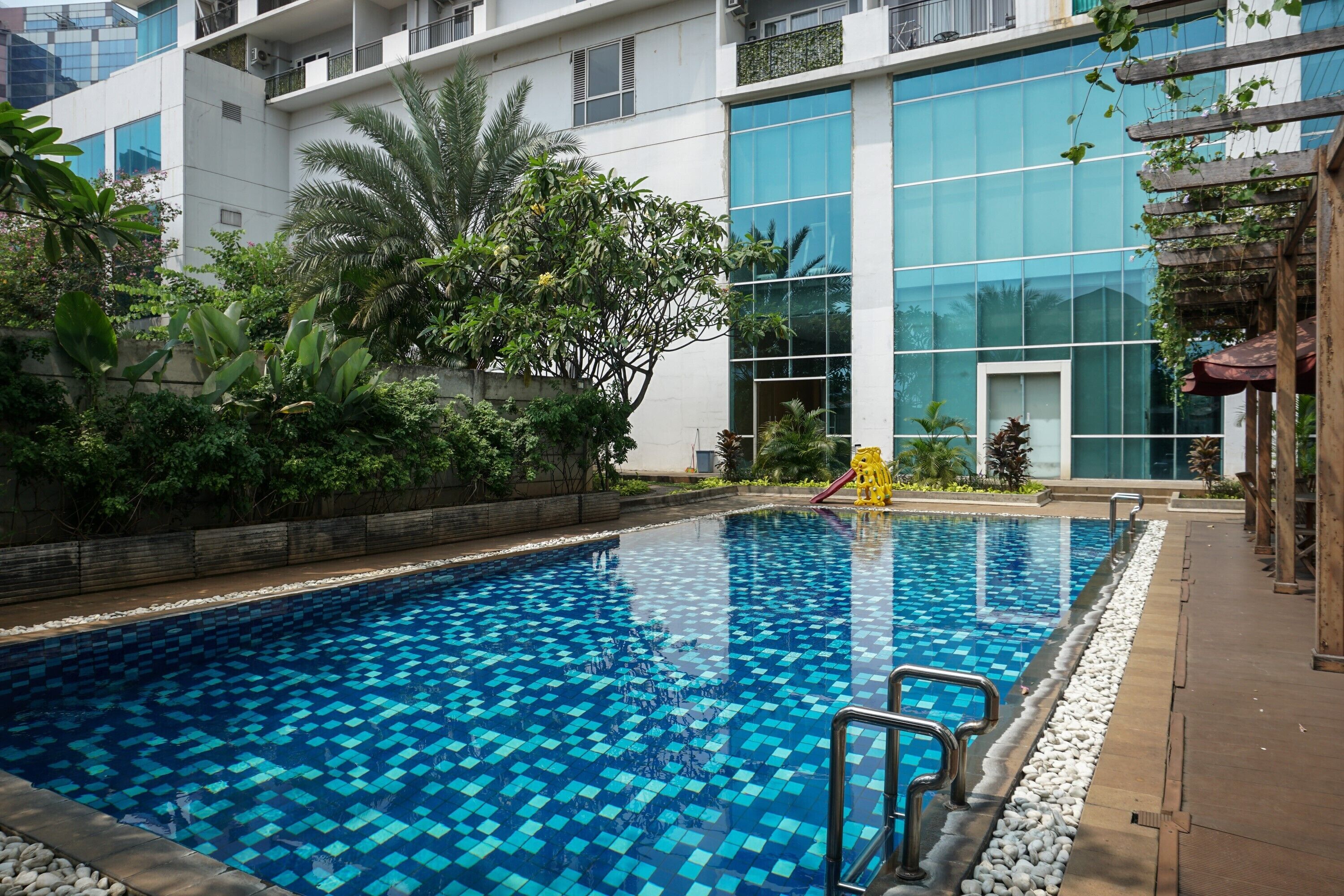 Ambassade Residences