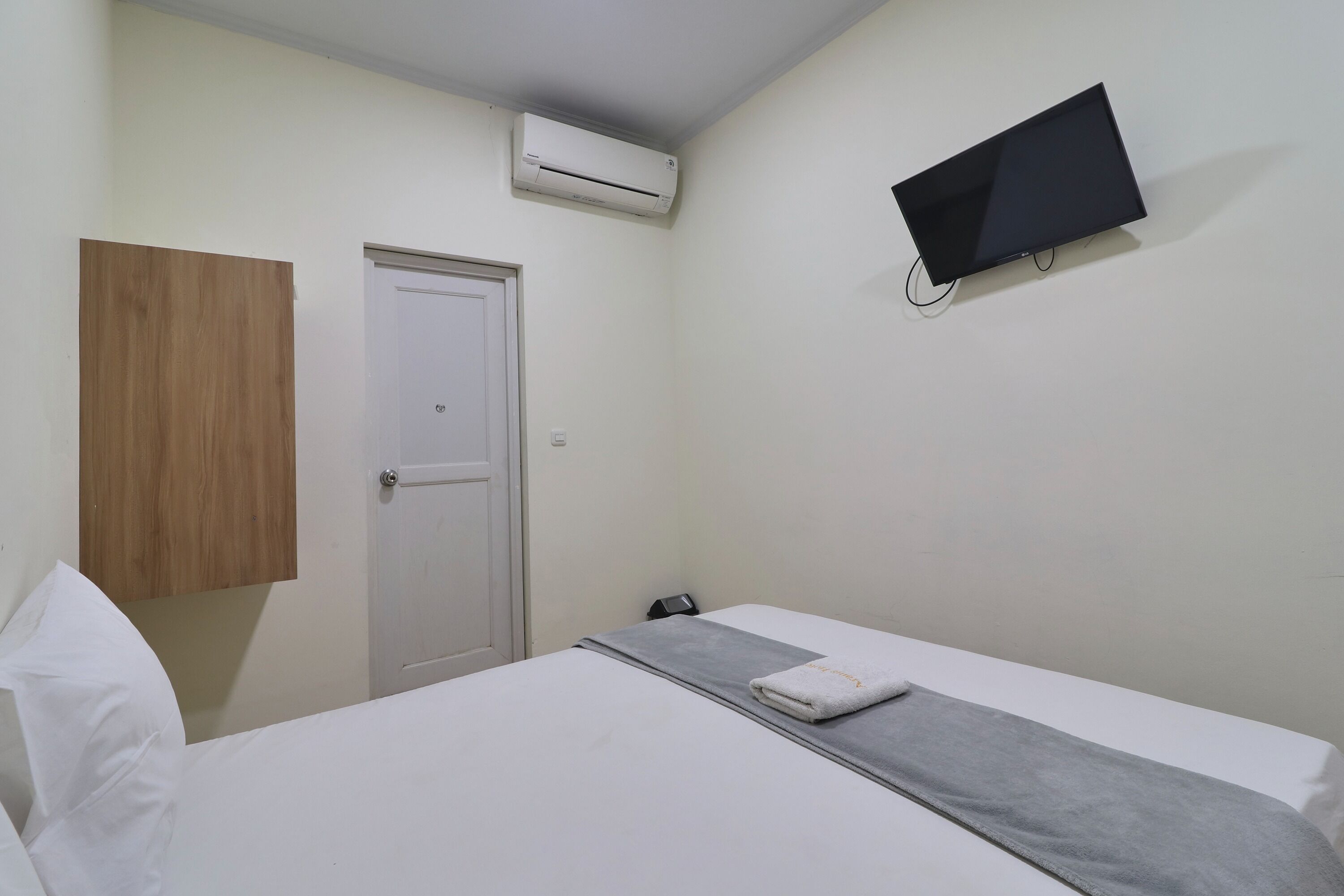 Aranis Hotel