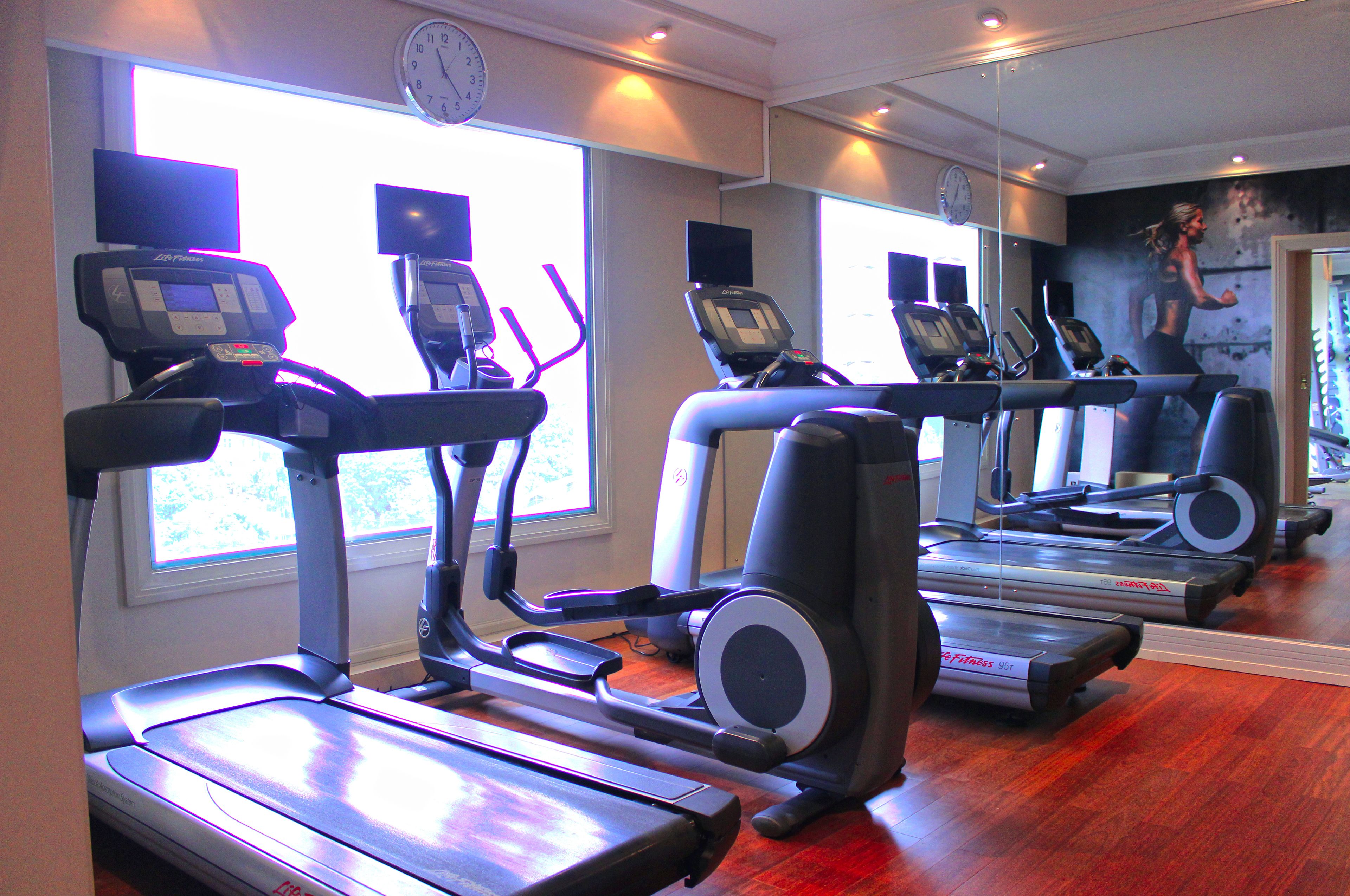 Artotel Suites Mangkuluhur Jakarta