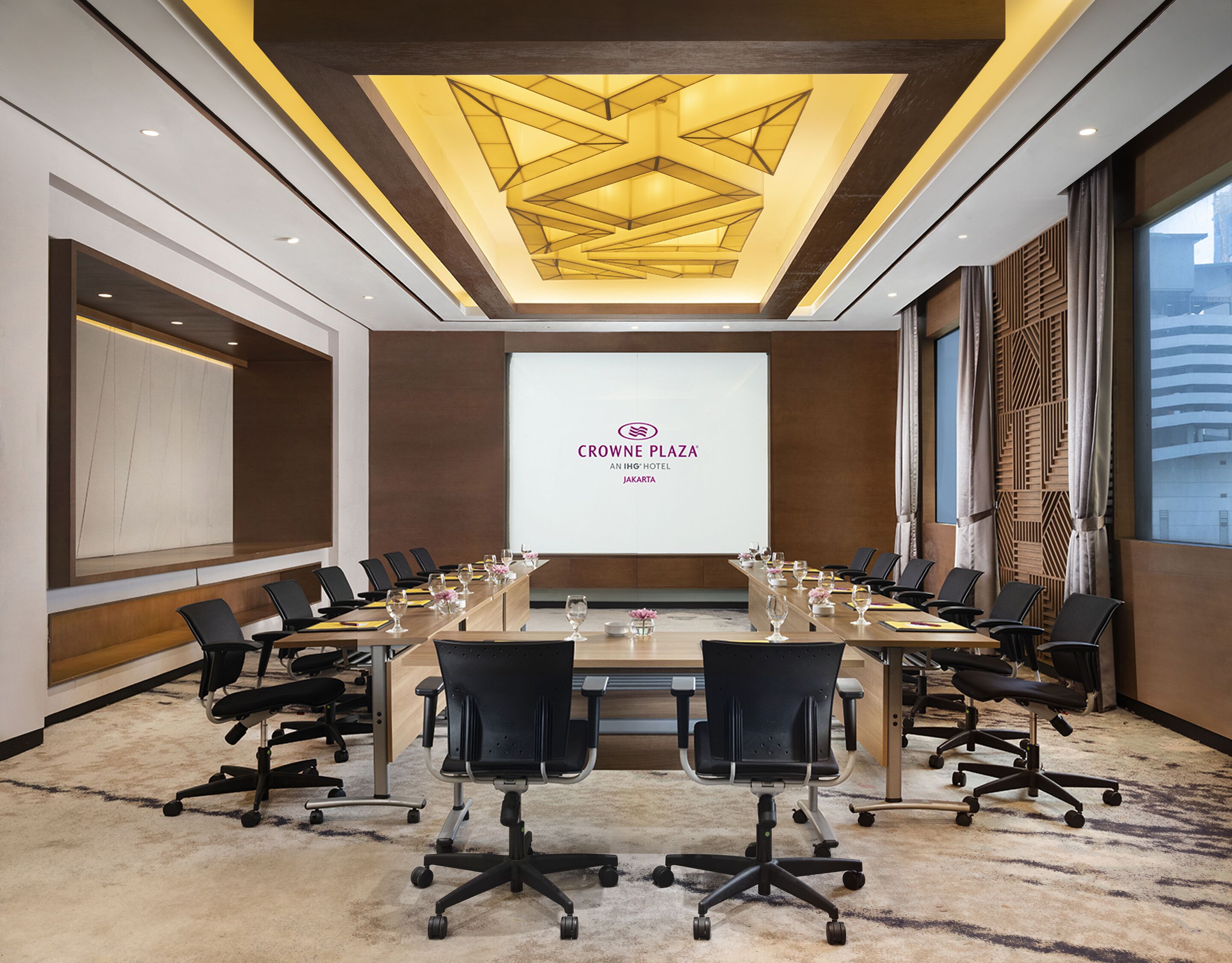 Artotel Suites Mangkuluhur Jakarta