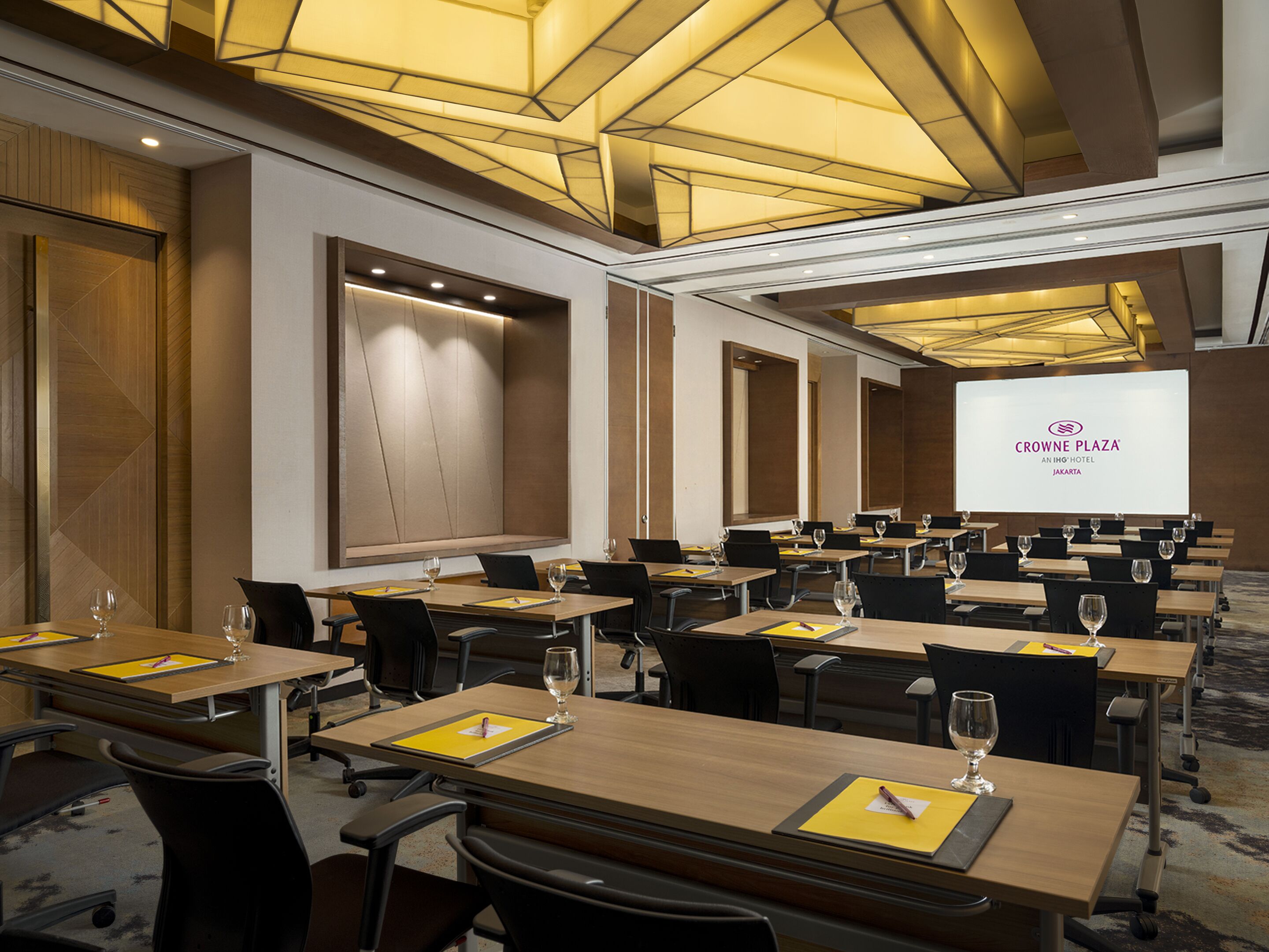 Artotel Suites Mangkuluhur Jakarta