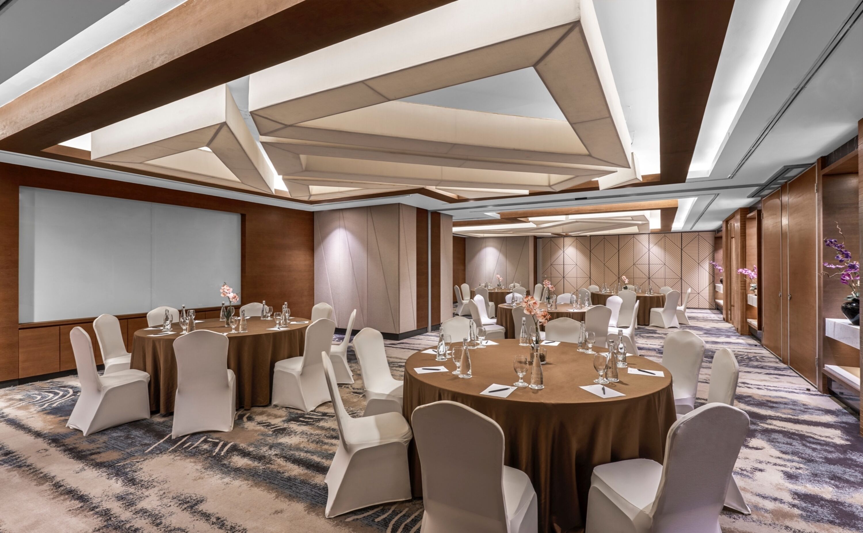 Artotel Suites Mangkuluhur Jakarta