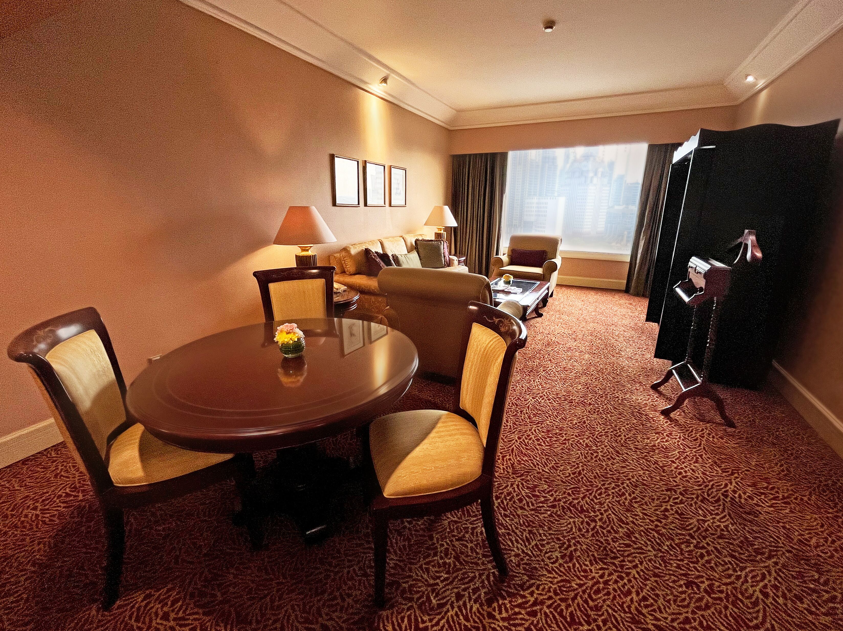 Artotel Suites Mangkuluhur Jakarta