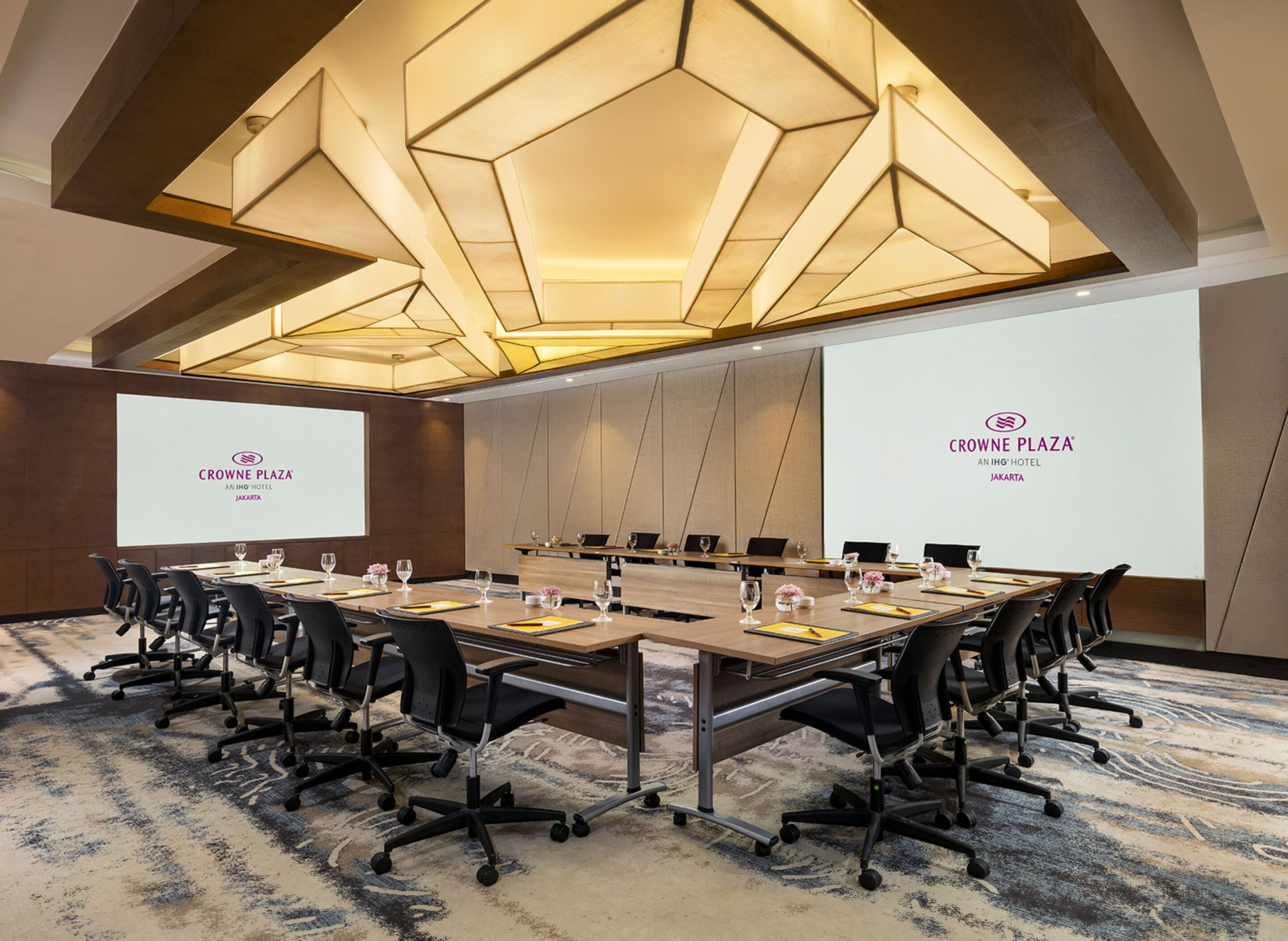 Artotel Suites Mangkuluhur Jakarta