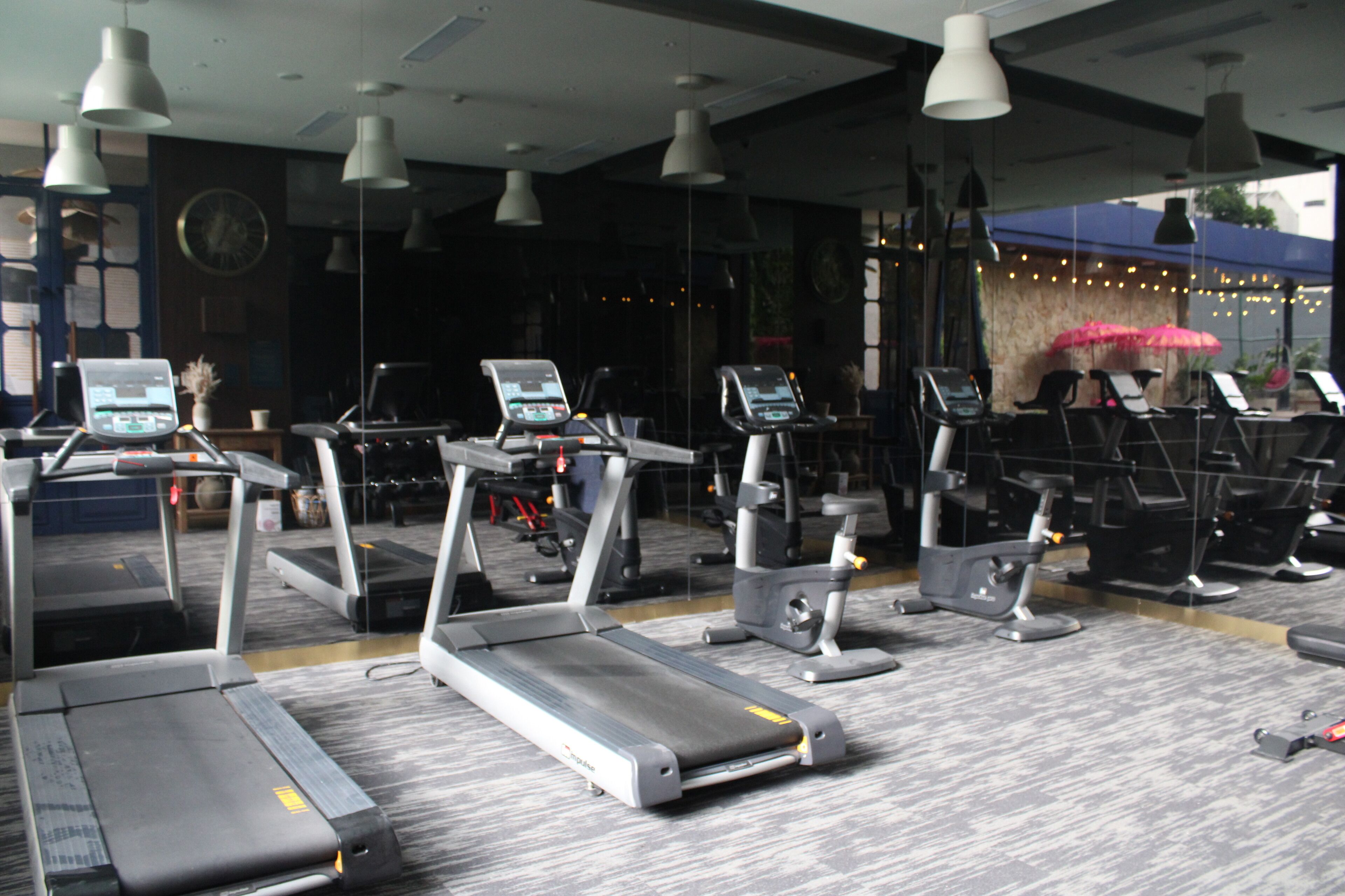 Ashley Tugu Tani Menteng