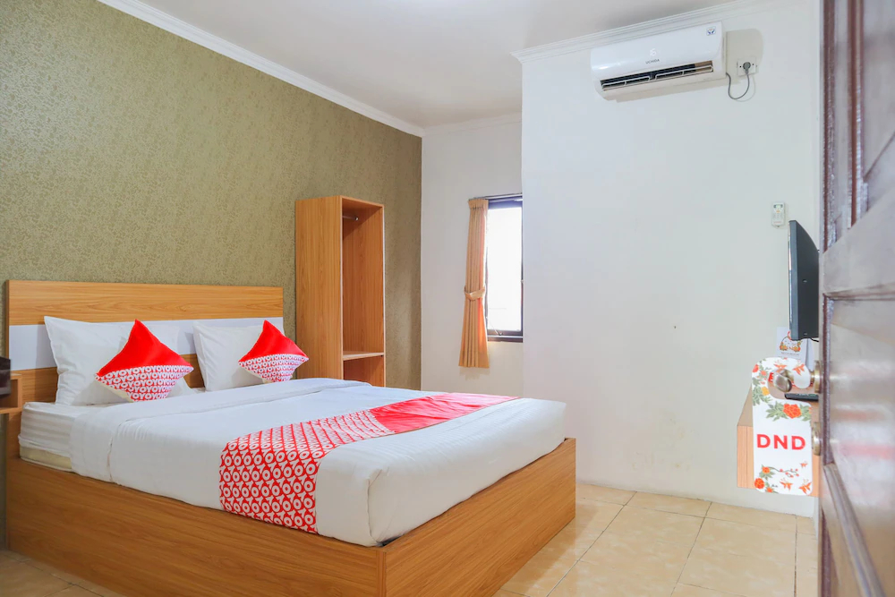 Assirot Residence by OYO Rooms