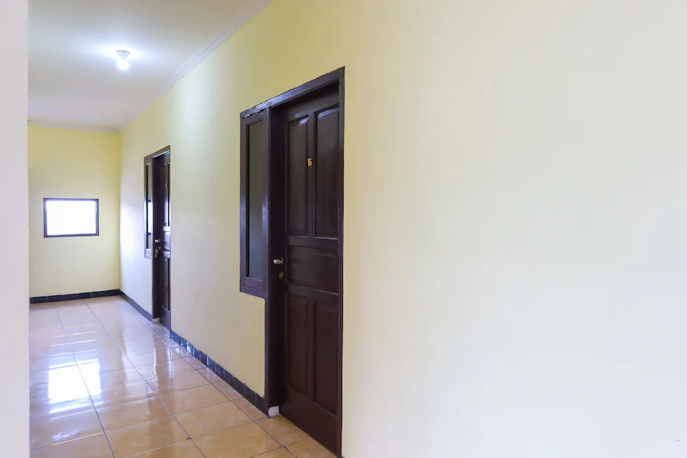 Assirot Residence by OYO Rooms