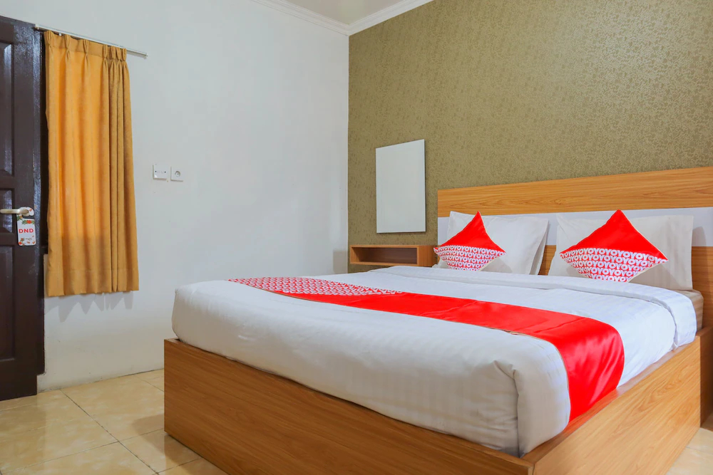 Assirot Residence by OYO Rooms