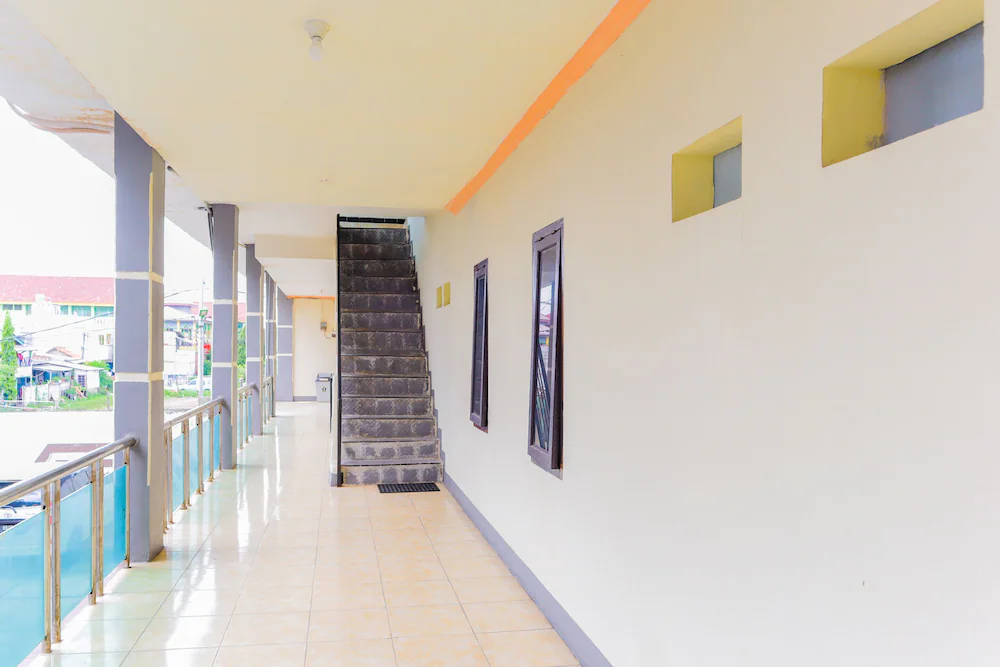 Assirot Residence by OYO Rooms