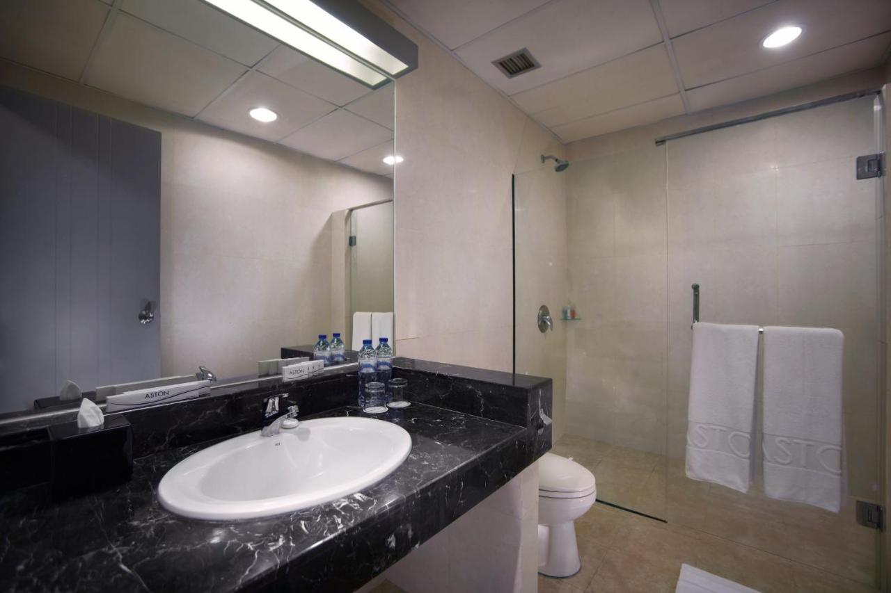 Royal Palm Hotel & Conference Center Cengkareng