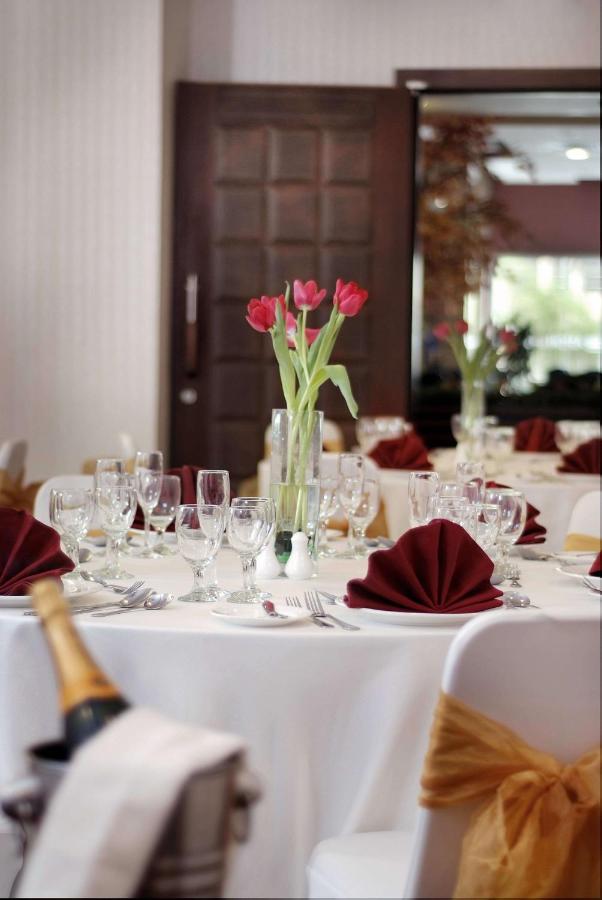 Royal Palm Hotel & Conference Center Cengkareng