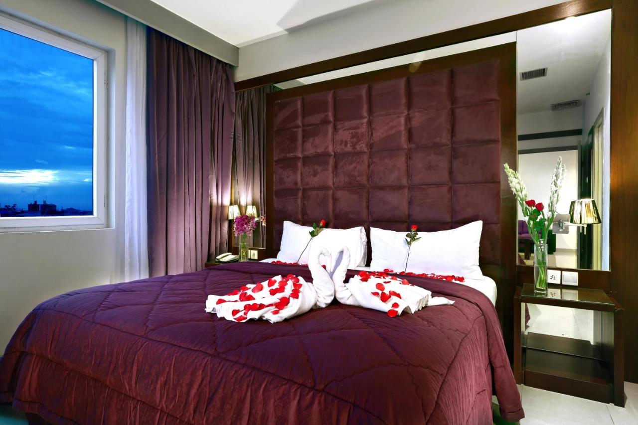 Royal Palm Hotel & Conference Center Cengkareng