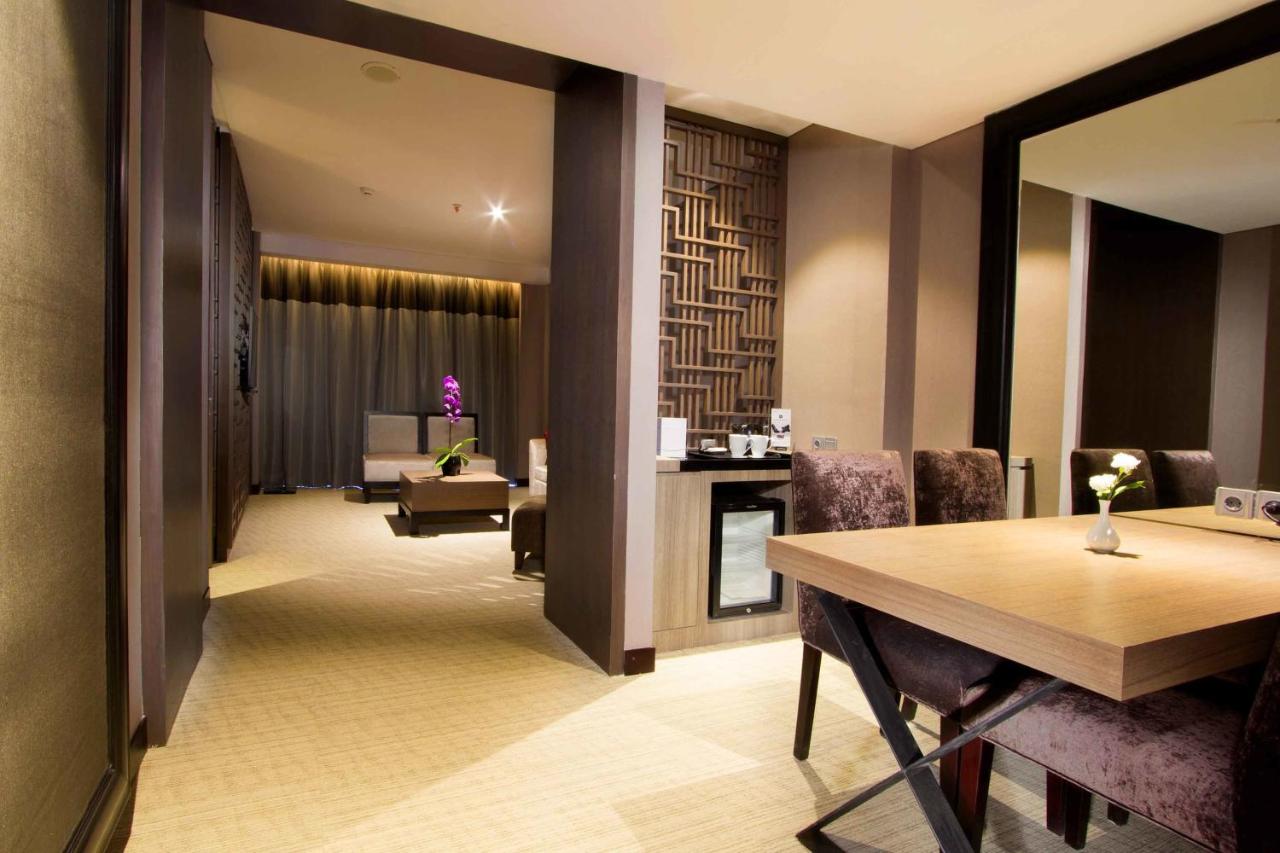 Aston Priority Simatupang Hotel & Conference Center