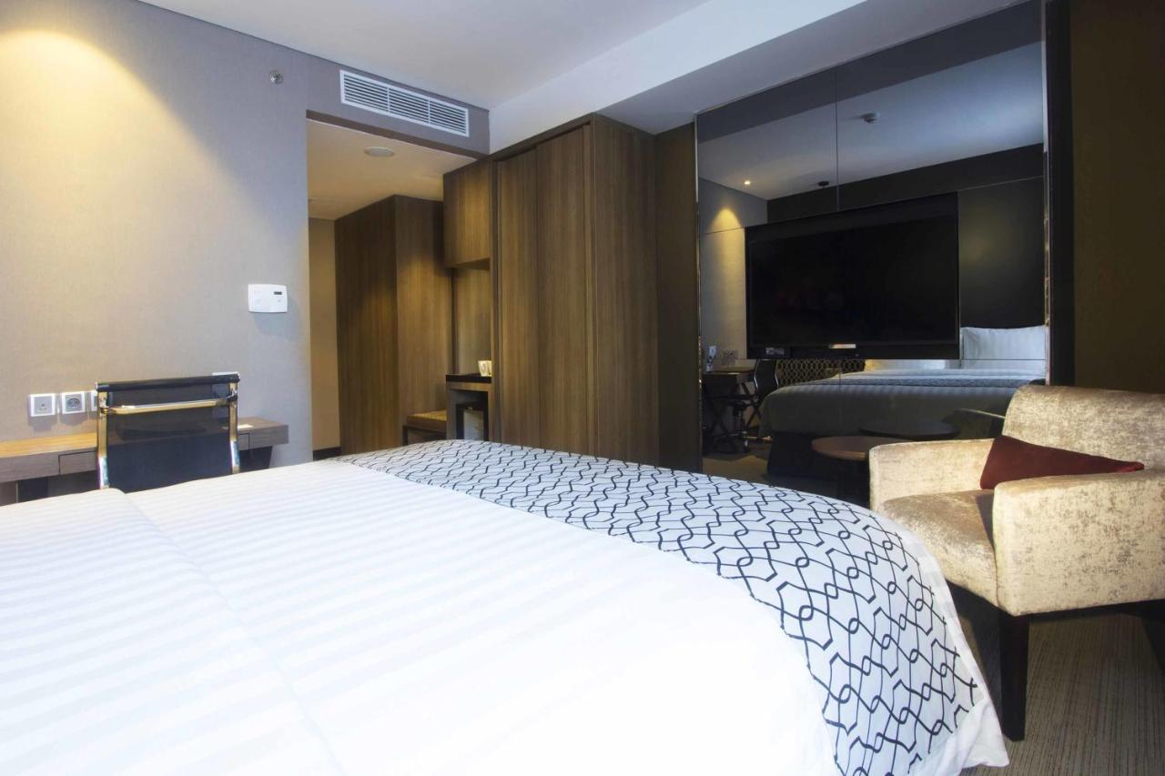 Aston Priority Simatupang Hotel & Conference Center