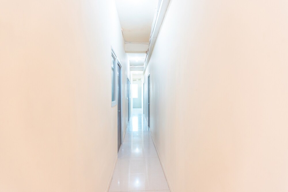 Ava Guest House by OYO Rooms