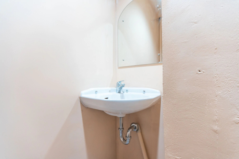 Ava Guest House by OYO Rooms