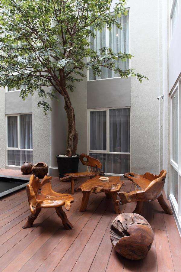 Avissa Suites