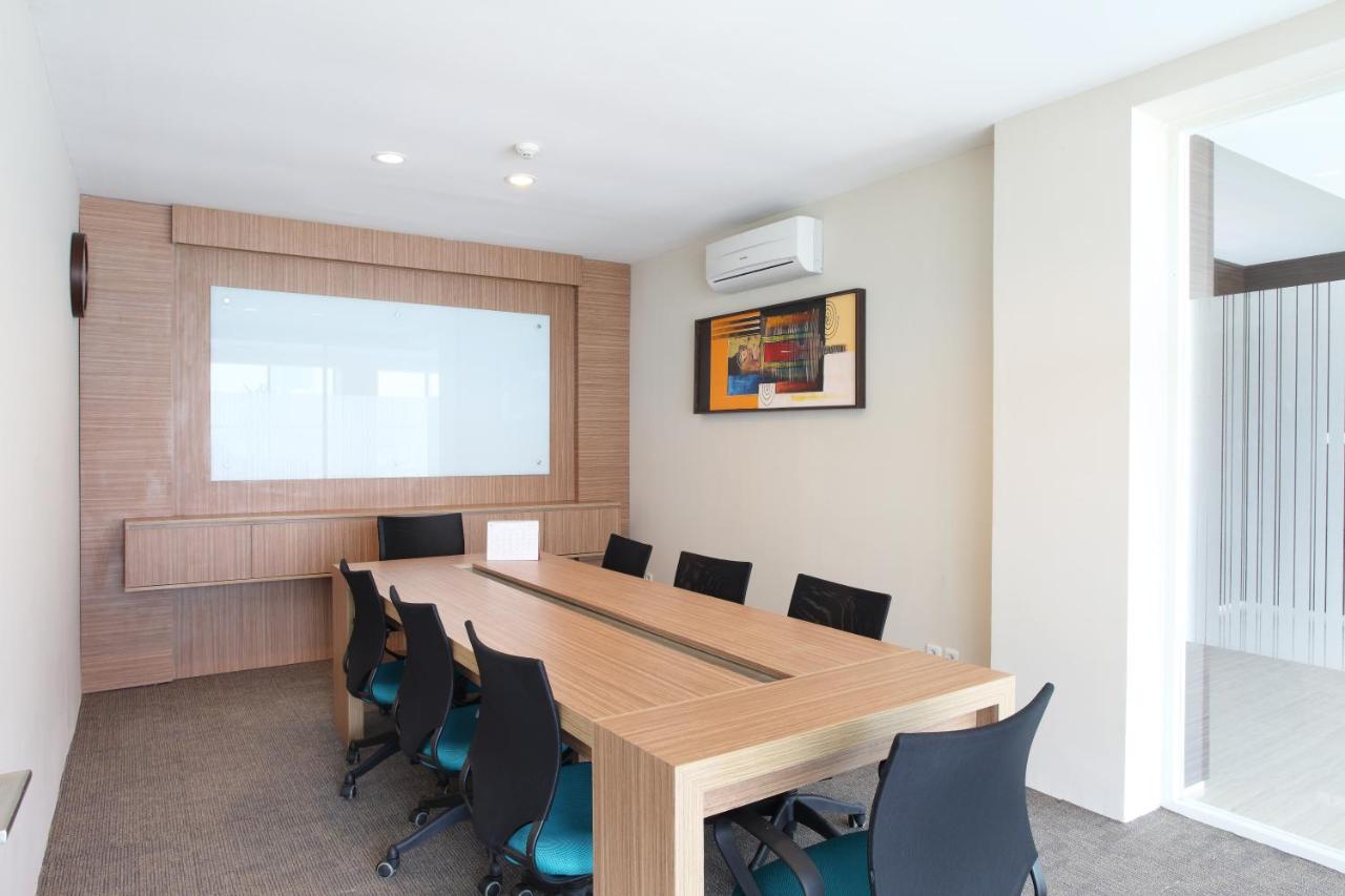 Avissa Suites
