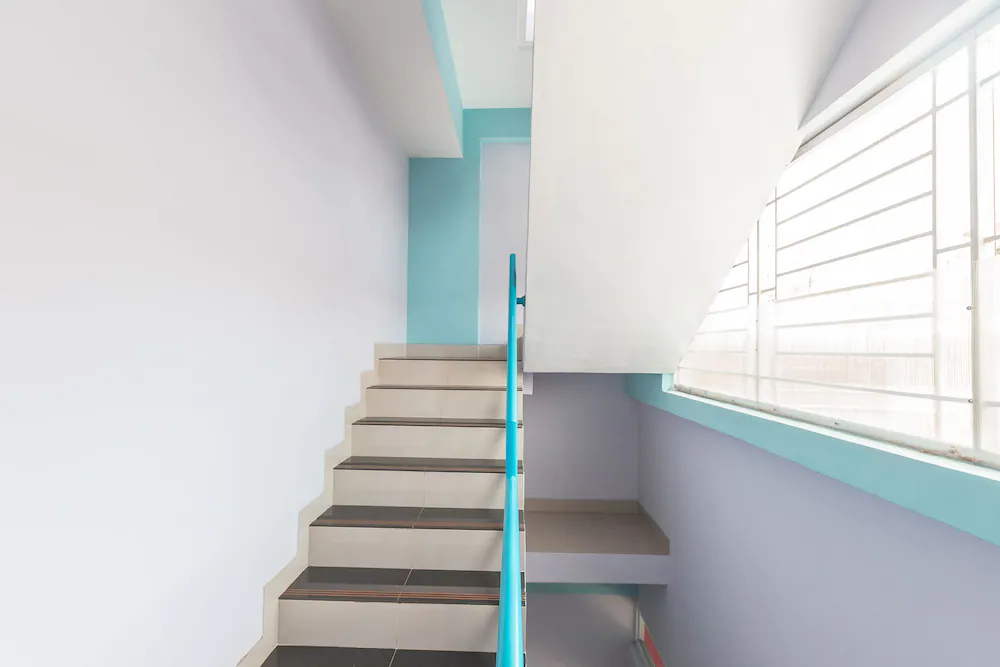 Balcon Biru By OYO Rooms