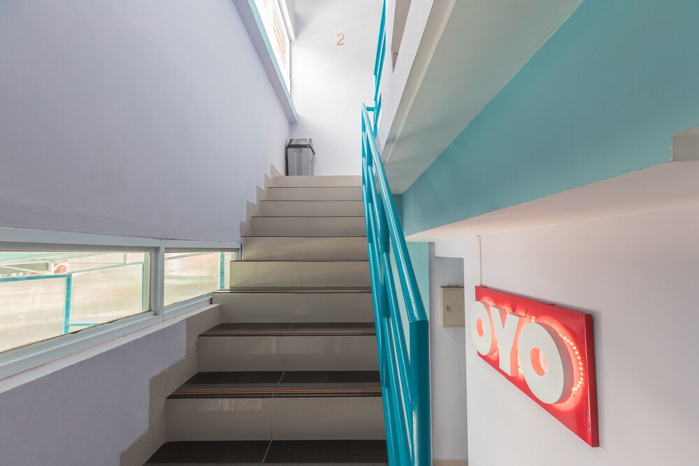 Balcon Biru By OYO Rooms