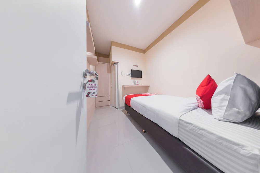 Balcon Biru By OYO Rooms