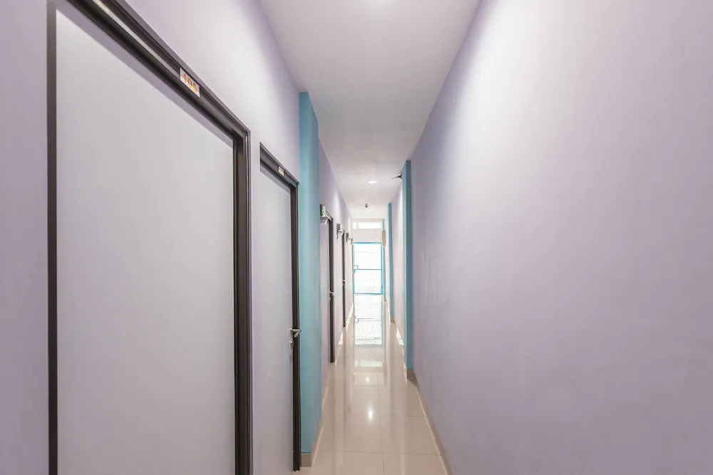 Balcon Biru By OYO Rooms