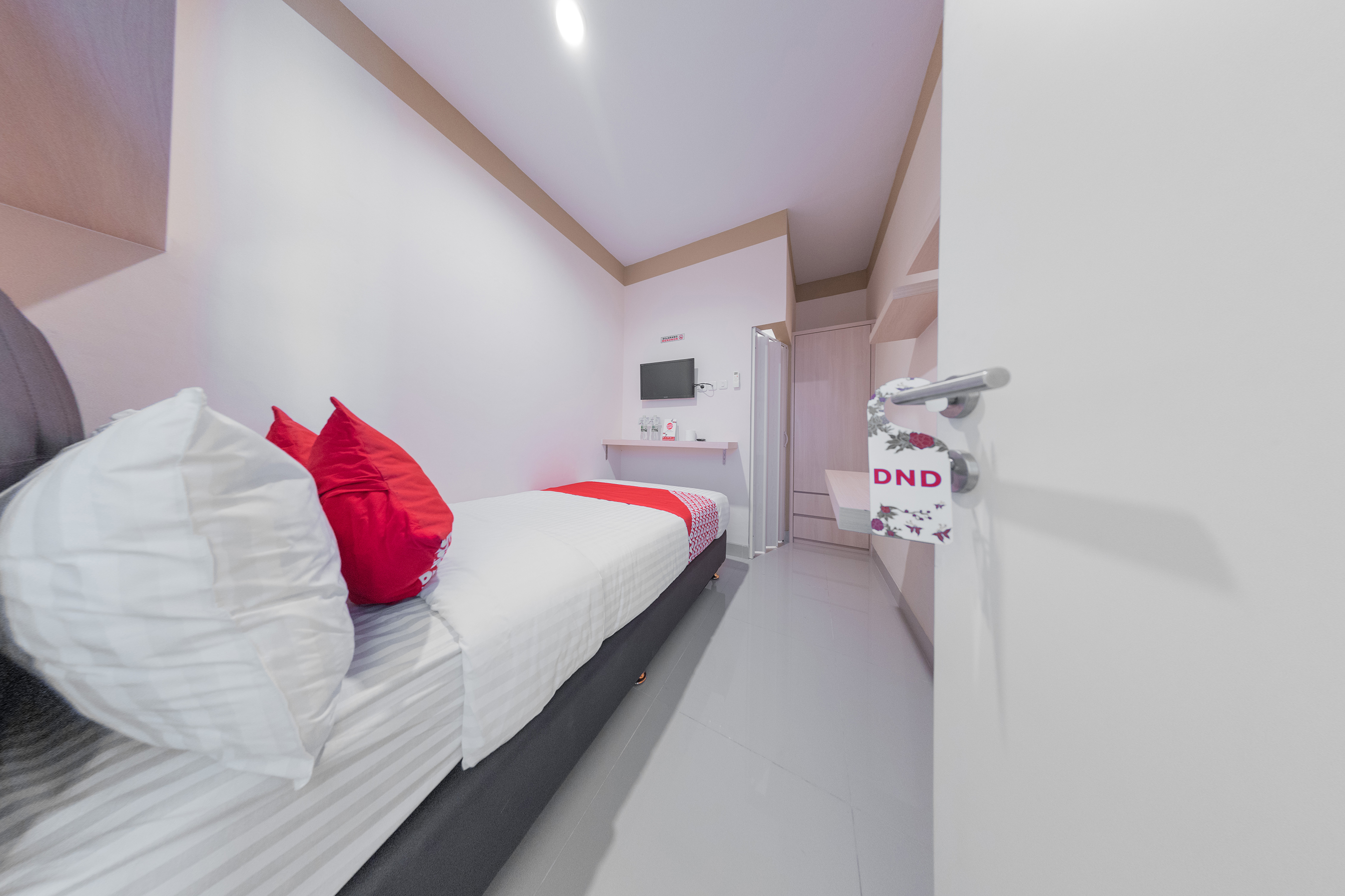 Balcon Biru By OYO Rooms