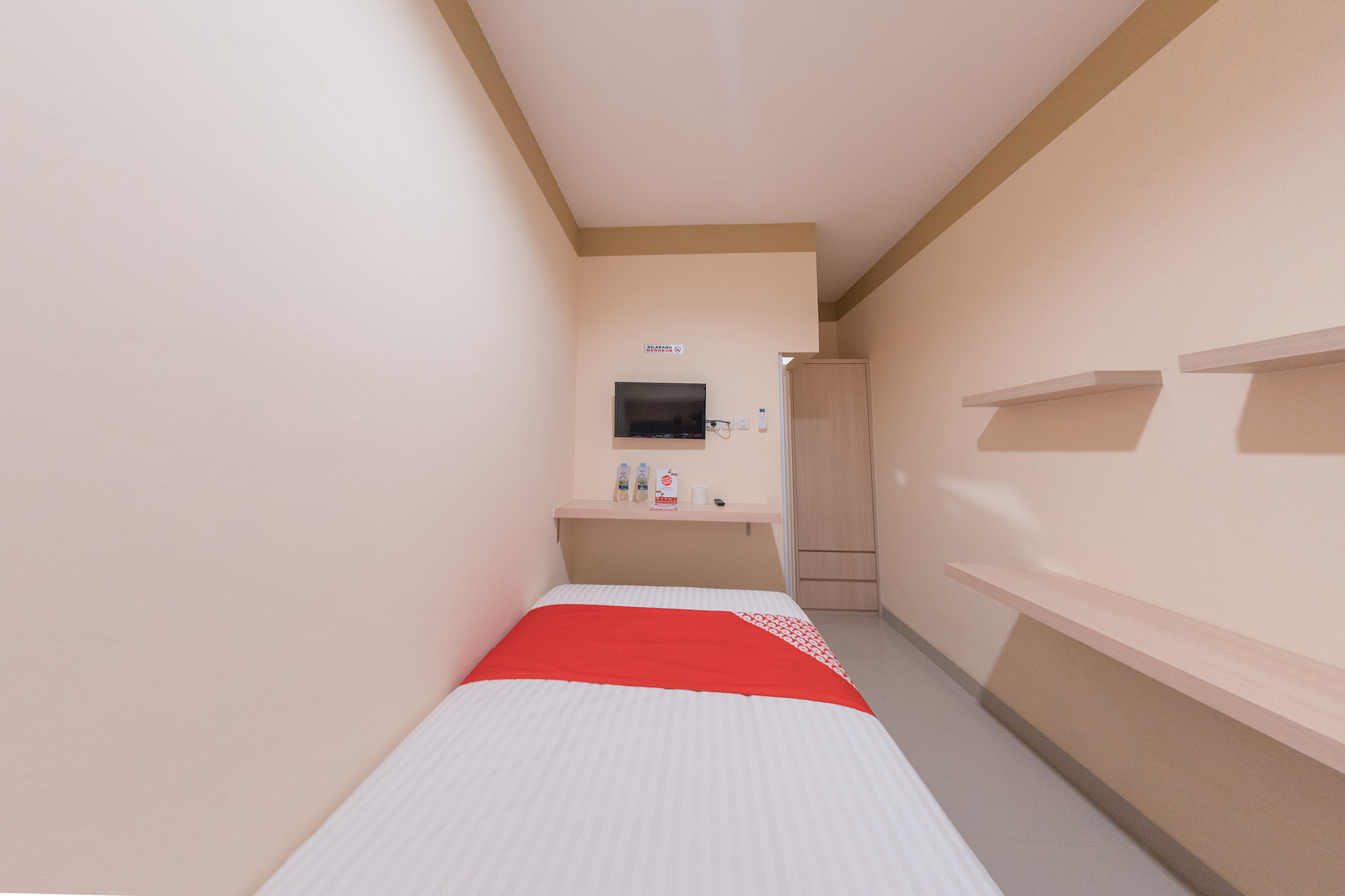 Balcon Biru By OYO Rooms