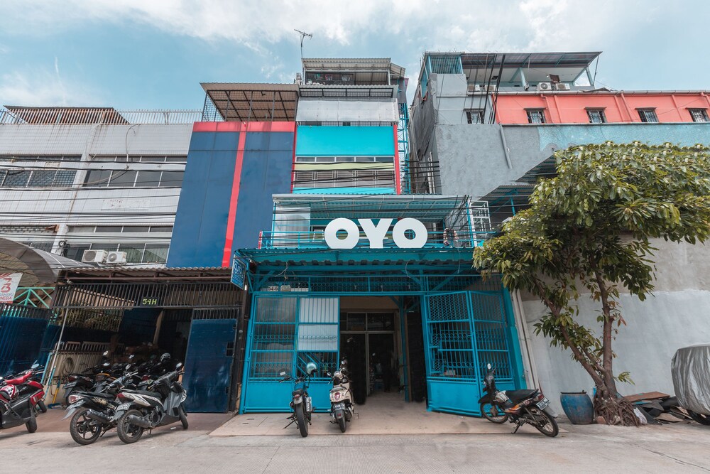 Balcon Biru By OYO Rooms