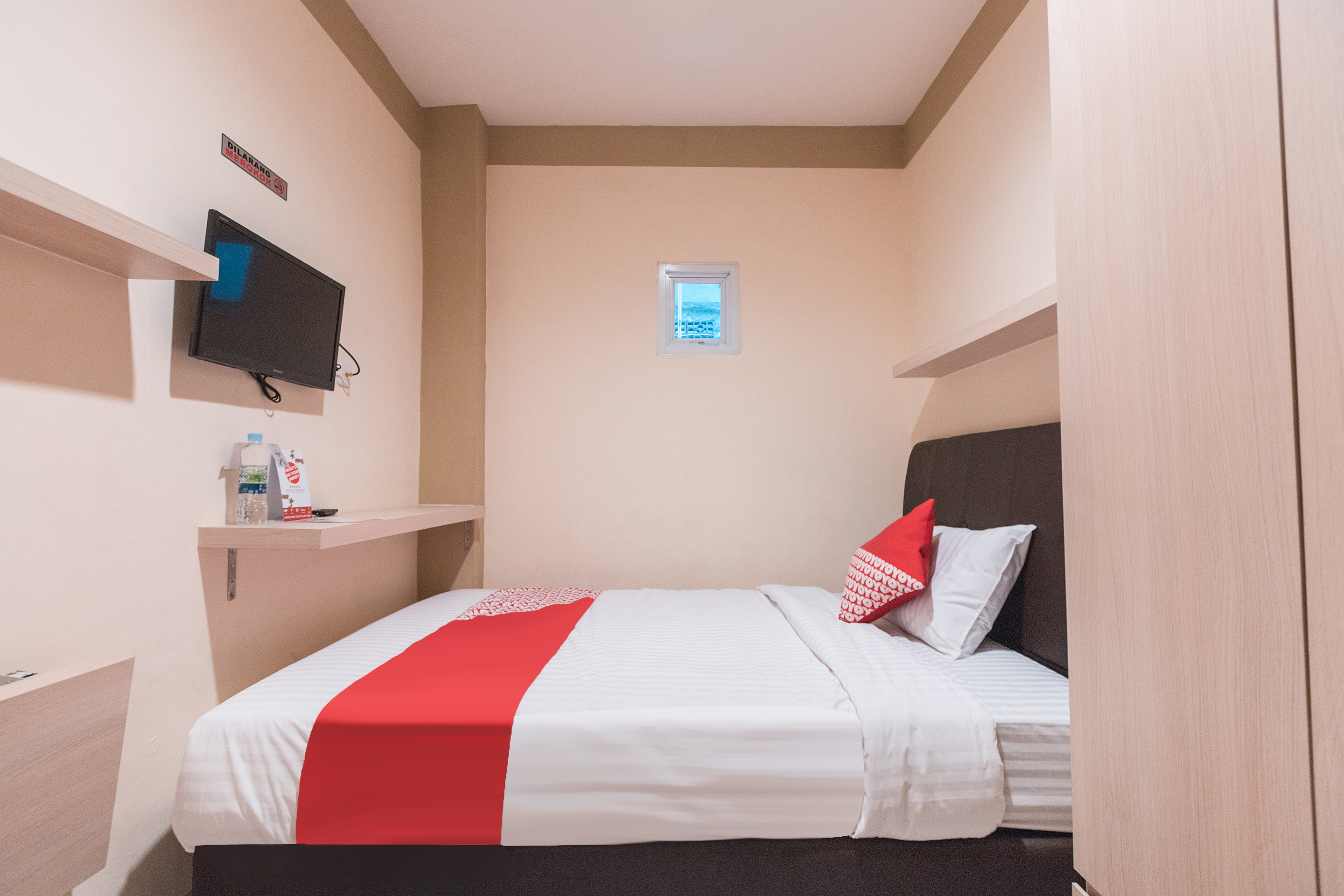 Balcon Biru By OYO Rooms