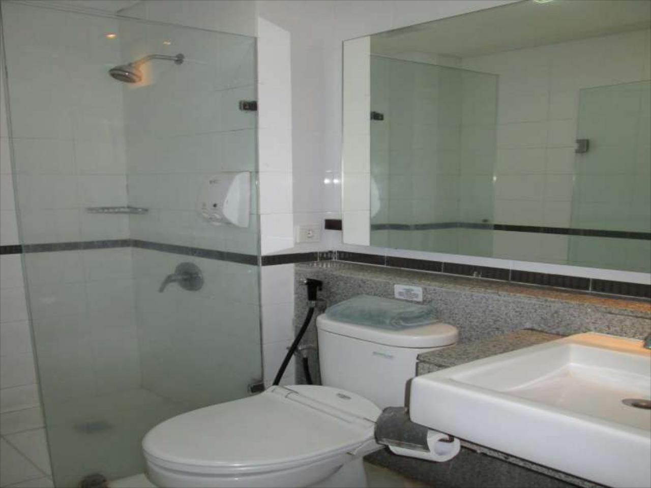 Bamboo Inn Hotel & Cafe