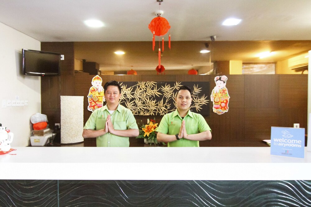 Bamboo Inn Hotel & Cafe by Airy Rooms