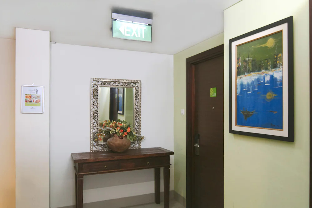 Bamboo Inn Hotel & Cafe by Airy Rooms